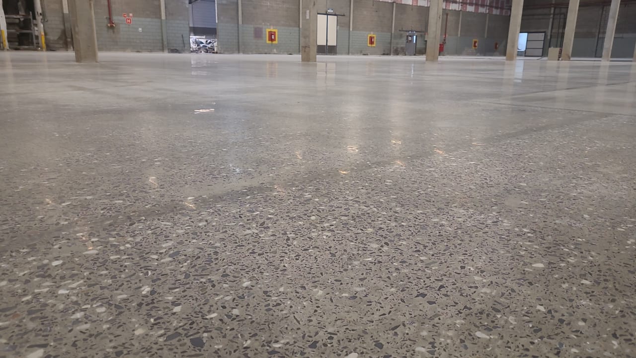 Piso brilhante