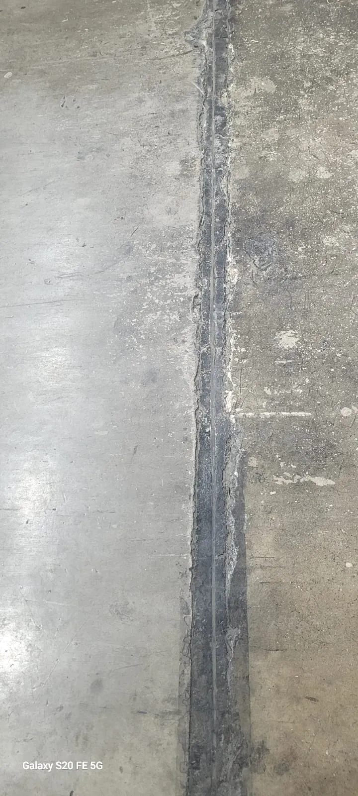 Junta de piso de concreto